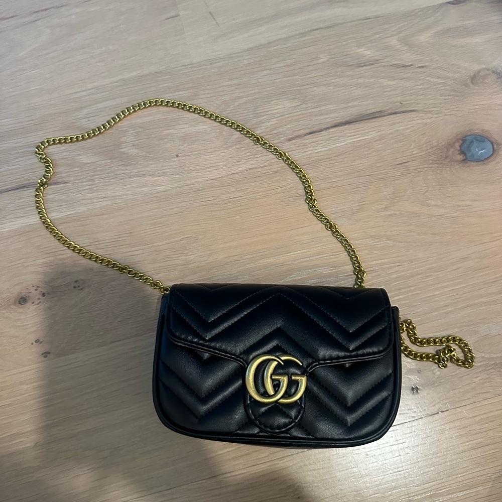 Black gg purse dupe